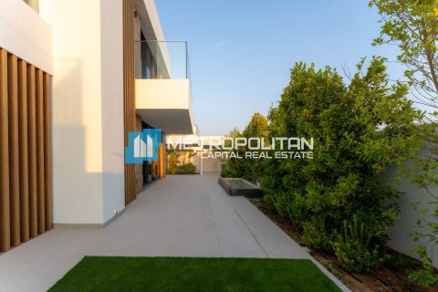 Müüa villa on the Saadiyat Island, Abu Dhabi, AÜE: 4 magamistoaga, 629.4 m² Nr 651764 - pilt 31