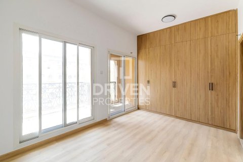 Townhouse de vânzare în Jumeirah Village Circle, Dubai, EAU 4 dormitoare, 376 mp. №653844 - poză 12