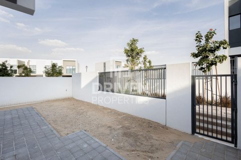 Radhus till försäljning i Dubai Land, Dubai, UAE 4 sovrum, 223 kvm Nr. 653846 - fotografi 9