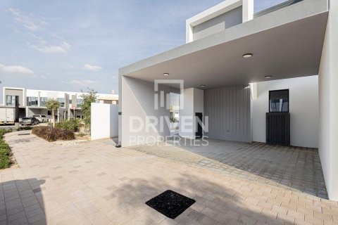 Radhus till försäljning i Dubai Land, Dubai, UAE 4 sovrum, 223 kvm Nr. 653846 - fotografi 2