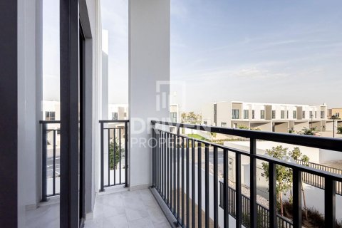 Radhus till försäljning i Dubai Land, Dubai, UAE 4 sovrum, 223 kvm Nr. 653846 - fotografi 3