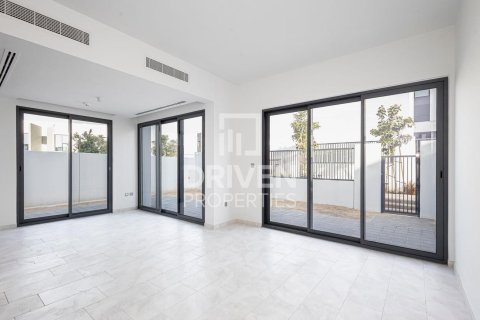 Radhus till försäljning i Dubai Land, Dubai, UAE 4 sovrum, 223 kvm Nr. 653846 - fotografi 15