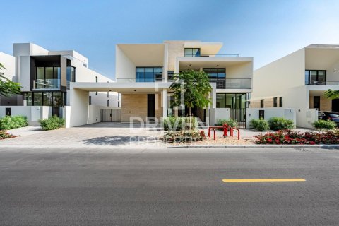 Vila di Dubai Hills Estate, UAE 5 bilik tidur, 649.02 meter persegi № 756798 - foto 1