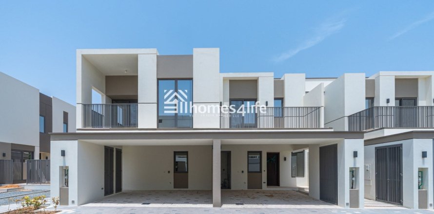 Kaupunkipientalo Tilal Al Ghaf, Dubai, Arabiemiraatit 3 makuuhuonetta, 202 m2 № 712254