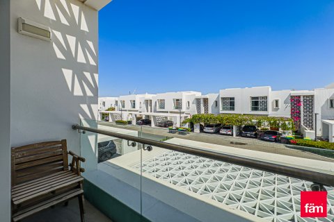 Řadový dům v Dubai, SAE 3 ložnice, 187.2 m² Č.: 634806 - fotografie 8