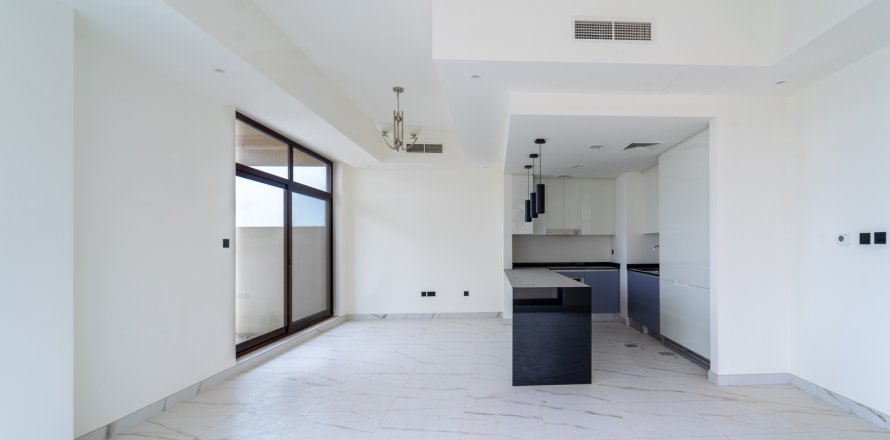 Таунхаус Nadd Al Sheba, Дубай, БАӘ-да 4 жатын бөлмелер, 294 м² № 705367