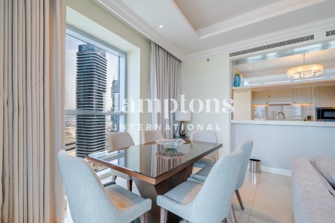 Apartament në Downtown Dubai (Downtown Burj Dubai), Emiratet e Bashkuara Arabe 2 dhoma gjumi, 134.87007219 m2. № 705312 - Foto 2