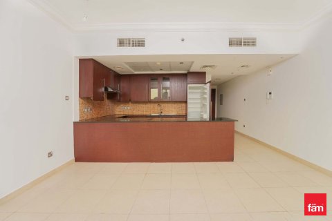 Apartment in Downtown Dubai (Downtown Burj Dubai), UAE 50.4 sq.m. № 678966 - photo 10