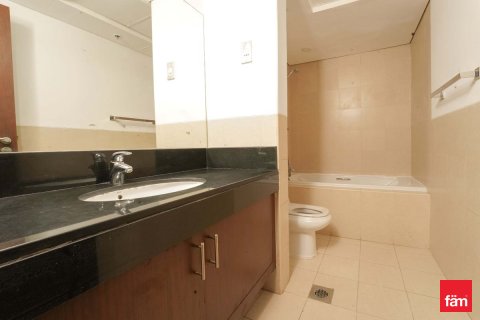 Apartment in Downtown Dubai (Downtown Burj Dubai), UAE 50.4 sq.m. № 678966 - photo 8