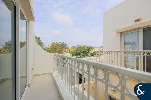 Villa til salg i The Springs, Dubai, UAE 3 soveværelser, 157 kvm № 697888 - foto 15