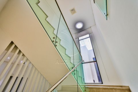 Villa til leje i Yas Island, Abu Dhabi, UAE 5 soveværelser, 674 kvm № 662773 - foto 9