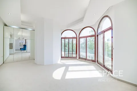 Villa à louer à Emirates Hills, Dubai, EAU 8 chambres, 1486 m2 № 650318 - photo 12