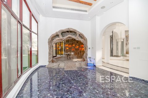 Vila u gradu Emirates Hills, Dubai, UAE 8 spavaće sobe, 1486 m2 Br. 650318 - Slika 4