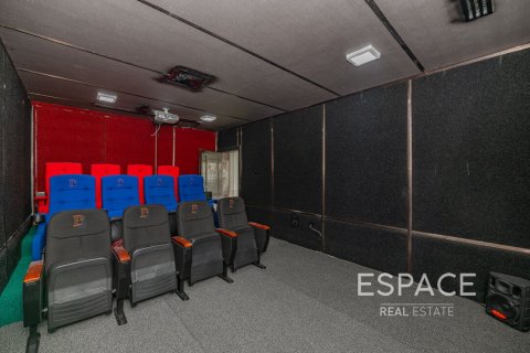 Vila u gradu Emirates Hills, Dubai, UAE 8 spavaće sobe, 1486 m2 Br. 650318 - Slika 17
