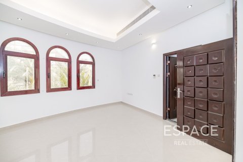 Vila u gradu Emirates Hills, Dubai, UAE 8 spavaće sobe, 1486 m2 Br. 650318 - Slika 14