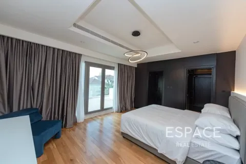Villa te huur in Palm Jumeirah, Dubai, VAE 4 slaapkamers, 511 vr.m., nr 650320 - foto 6
