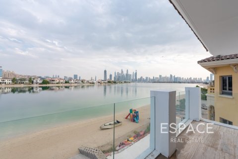 Villa te huur in Palm Jumeirah, Dubai, VAE 4 slaapkamers, 511 vr.m., nr 650320 - foto 14