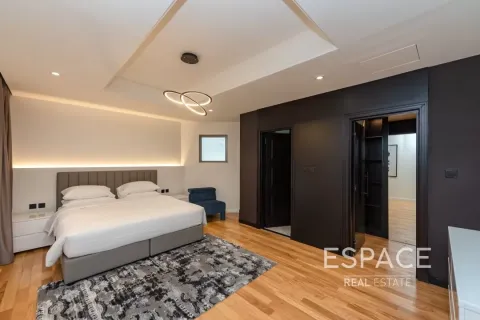 Villa te huur in Palm Jumeirah, Dubai, VAE 4 slaapkamers, 511 vr.m., nr 650320 - foto 7