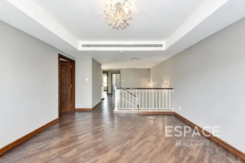 Villa sa The Lakes, Dubai, UAE 4 silid-tulugan, 288 sq.m. № 650321 - larawan 14