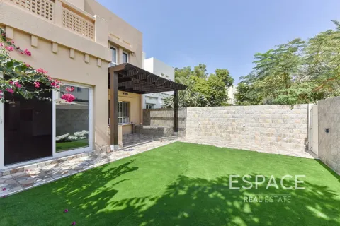 Villa sa The Lakes, Dubai, UAE 4 silid-tulugan, 288 sq.m. № 650321 - larawan 19
