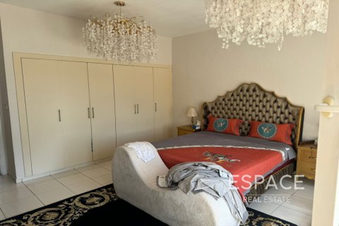 Üürile anda villa asukohaga The Springs, Dubai, AÜE: 3 magamistoaga, 258 m² Nr 650319 - pilt 7