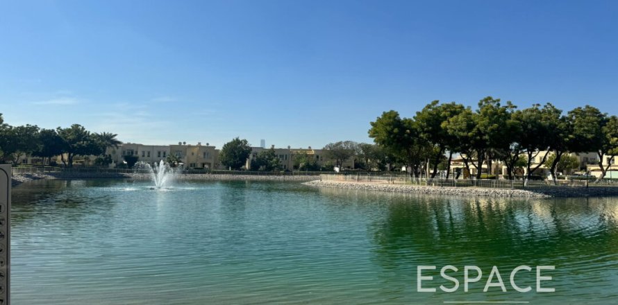 Villa asukohaga The Springs, Dubai, AÜE: 3 magamistoaga, 258 m² Nr 650319