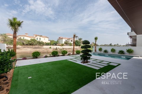 Üürile anda villa asukohaga Jumeirah Park, Dubai, AÜE: 5 magamistoaga, 632 m² Nr 650315 - pilt 19