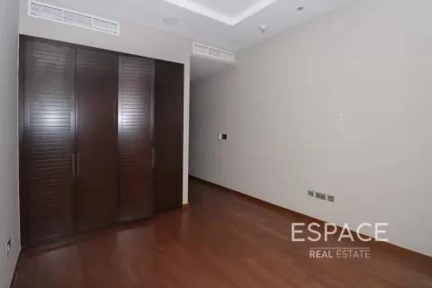 Appartement te huur in Palm Jumeirah, Dubai, VAE 3 slaapkamers, 213 vr.m., nr 650317 - foto 13
