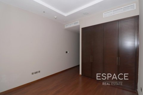 Appartement te huur in Palm Jumeirah, Dubai, VAE 3 slaapkamers, 213 vr.m., nr 650317 - foto 16