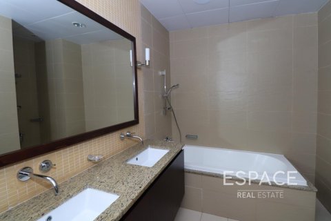 Appartement te huur in Palm Jumeirah, Dubai, VAE 3 slaapkamers, 213 vr.m., nr 650317 - foto 17