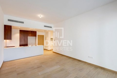 Appartement te koop in Jumeirah, Dubai, VAE 2 slaapkamers, 121.33 vr.m., nr 756167 - foto 1