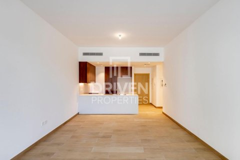 Appartement te koop in Jumeirah, Dubai, VAE 2 slaapkamers, 121.33 vr.m., nr 756167 - foto 2