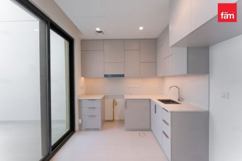 Vilë në Dubai, Emiratet e Bashkuara Arabe 3 dhoma gjumi, 125.1 m2. № 769277 - Foto 5