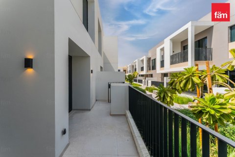 Vilë në Dubai, Emiratet e Bashkuara Arabe 3 dhoma gjumi, 125.1 m2. № 769277 - Foto 14
