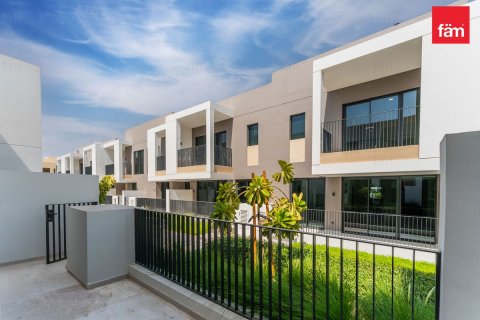 Vilë në Dubai, Emiratet e Bashkuara Arabe 3 dhoma gjumi, 125.1 m2. № 769277 - Foto 12