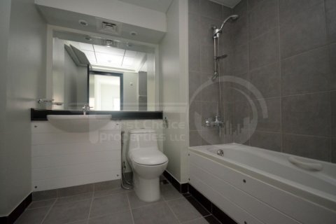 Apartman u gradu Al Reef, Abu Dhabi, UAE 3 spavaće sobe, 144.9 m2 Br. 731217 - Slika 9