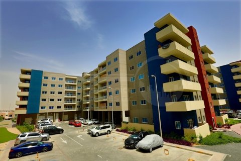 Apartman u gradu Al Reef, Abu Dhabi, UAE 3 spavaće sobe, 144.9 m2 Br. 731217 - Slika 20