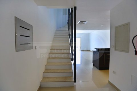 Vila v Al Reef, Abu Dhabi, SAE 3 ložnice, 225.1 m² Č.: 731218 - fotografie 2