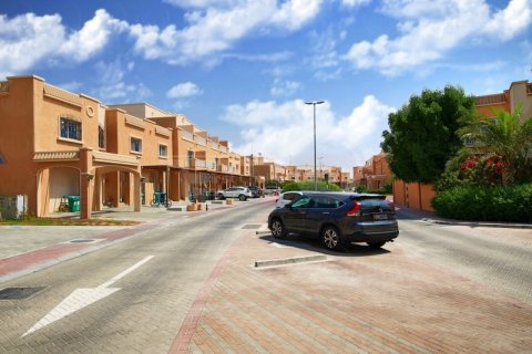 Vila v Al Reef, Abu Dhabi, SAE 3 ložnice, 225.1 m² Č.: 731218 - fotografie 15