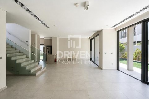 Kuća u nizu u Mohammed Bin Rashid City, Dubai, UAE 4 spavaćih soba, 331.39 m2 Br. 761781 - fotografija 2