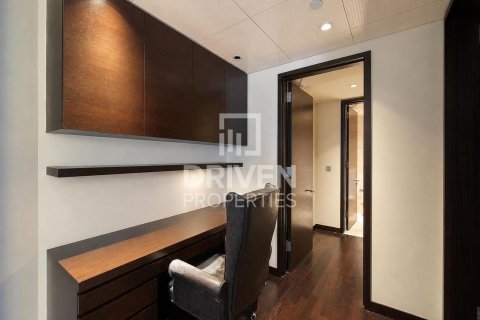 Appartement à vendre à  Downtown Dubai (Downtown Burj Dubai), Dubai, EAU 2 chambres, 191.01 m2 № 761778 - photo 18