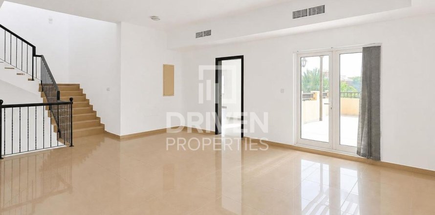Villa asukohaga The Villa, Dubai, AÜE: 5 magamistoaga, 934.6 m² Nr 761780