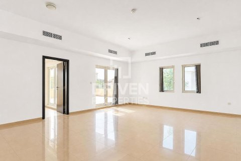 Müüa villa asukohaga The Villa, Dubai, AÜE: 5 magamistoaga, 934.6 m² Nr 761780 - pilt 4