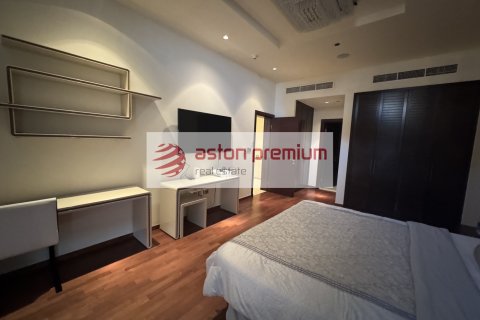 Διαμέρισμα σε Palm Jumeirah, Dubai, ΗΑΕ 1 υπνοδωμάτιο, 120 τ.μ. Αρ. 715172 - φωτογραφία 1