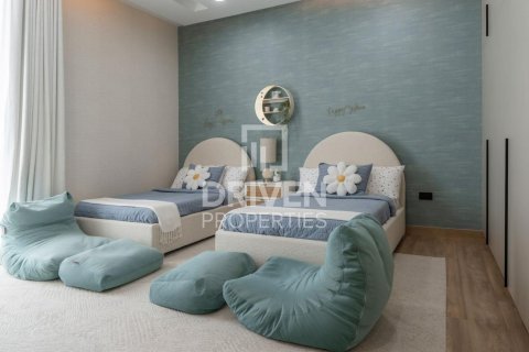 Vila v Jumeirah, Dubai, SAE 5 ložnice, 704.76 m² Č.: 743245 - fotografie 8