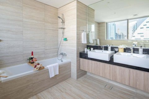 Apartmen di Business Bay, Dubai, UAE 2 bilik tidur, 126 meter persegi № 652679 - foto 19