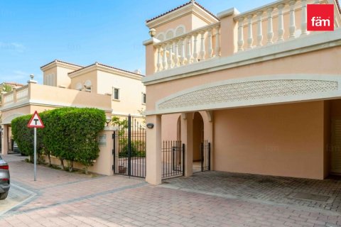 Vila v Dubai, SAE 2 ložnice, 685.8 m² Č.: 712864 - fotografie 4