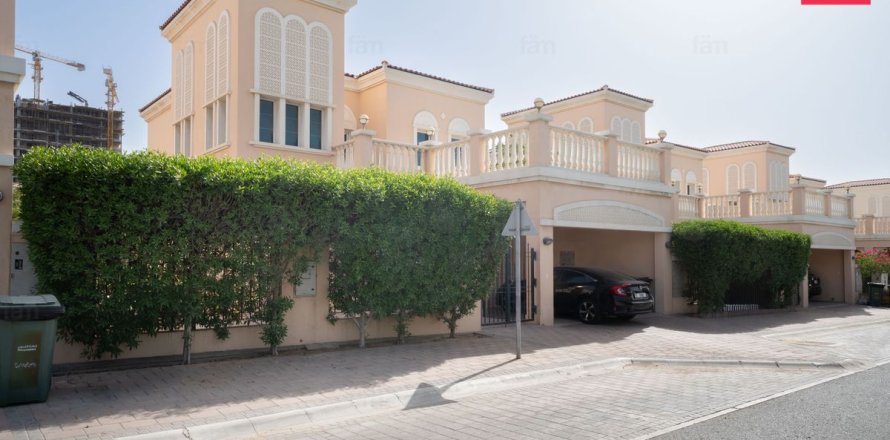 Βίλα σε Dubai, ΗΑΕ 2 υπνοδωμάτια, 685.8 τ.μ. Αρ. 712864