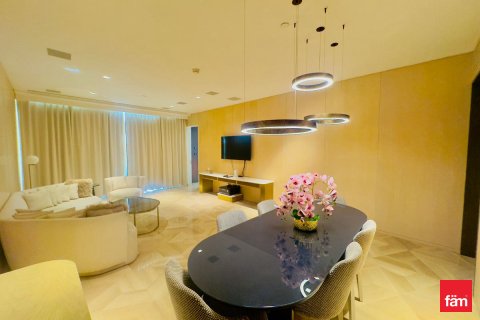 Apartment in Palm Jumeirah, Dubai, UAE 3 bedrooms, 216 sq.m. № 668976 - photo 3