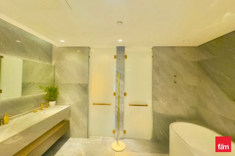 Apartment in Palm Jumeirah, Dubai, UAE 3 bedrooms, 216 sq.m. № 668976 - photo 10